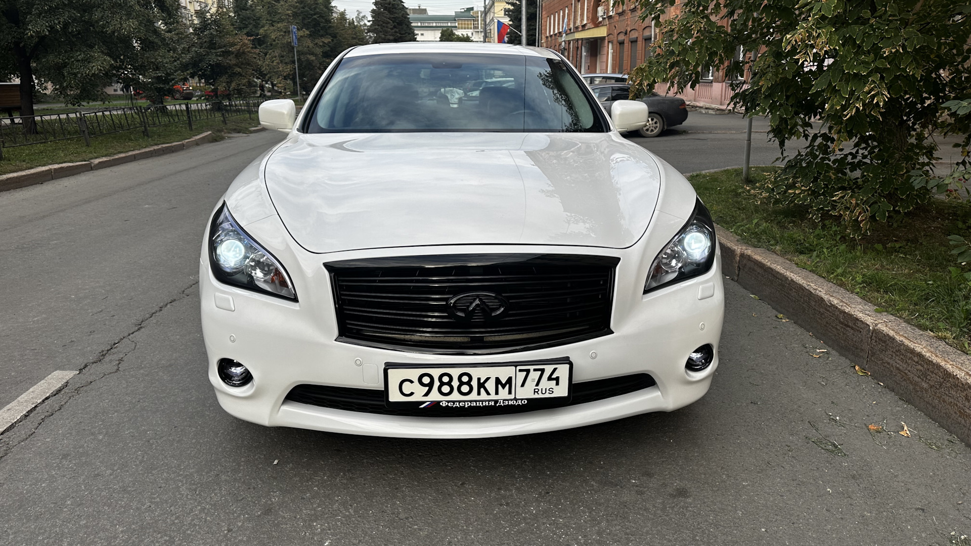 Infiniti M (3G) 2.5 бензиновый 2012 | Белый Финик на DRIVE2