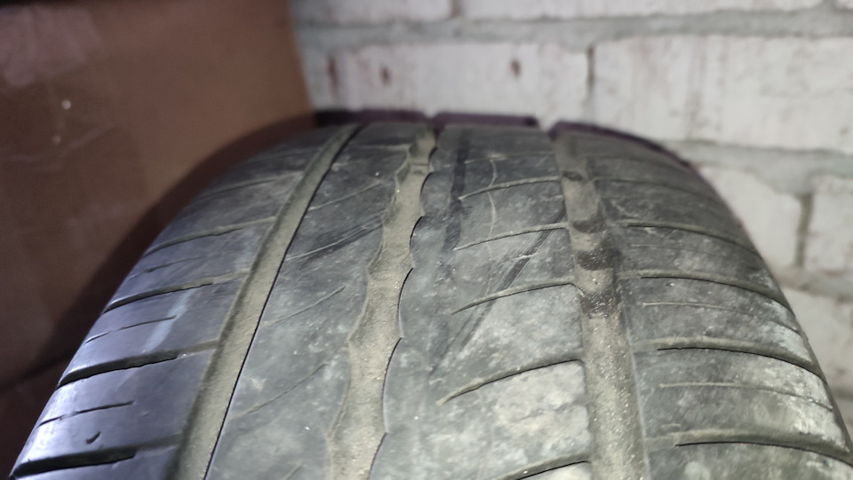 Шины летние Pirelli 195/55 R15, литые диски VAG 6Jx15 ET38 5x100 на ...