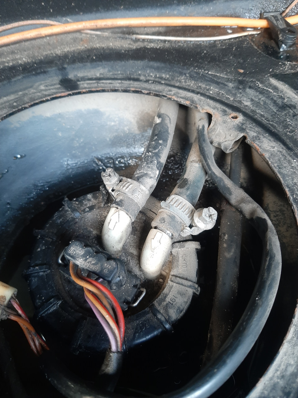 топливный насос — Volkswagen Passat B3, 2 л, 1991 года | поломка | DRIVE2