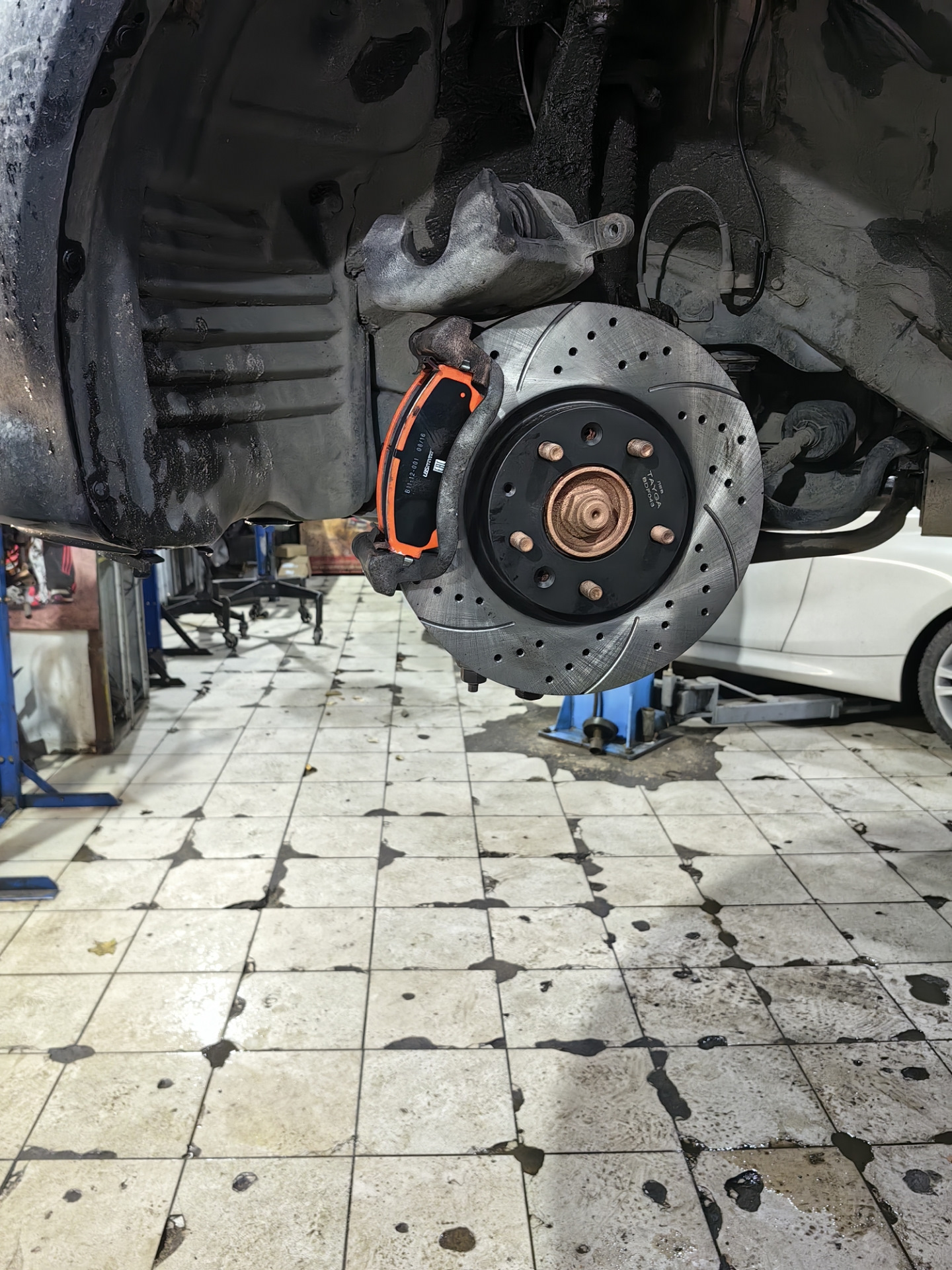 Тормозные диски tayga — Mazda 6 (2G) GH, 2 л, 2012 года | запчасти | DRIVE2