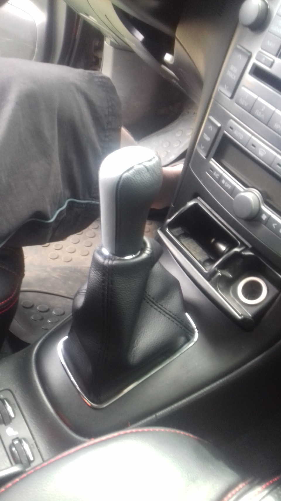 Фото в бортжурнале Toyota Avensis II