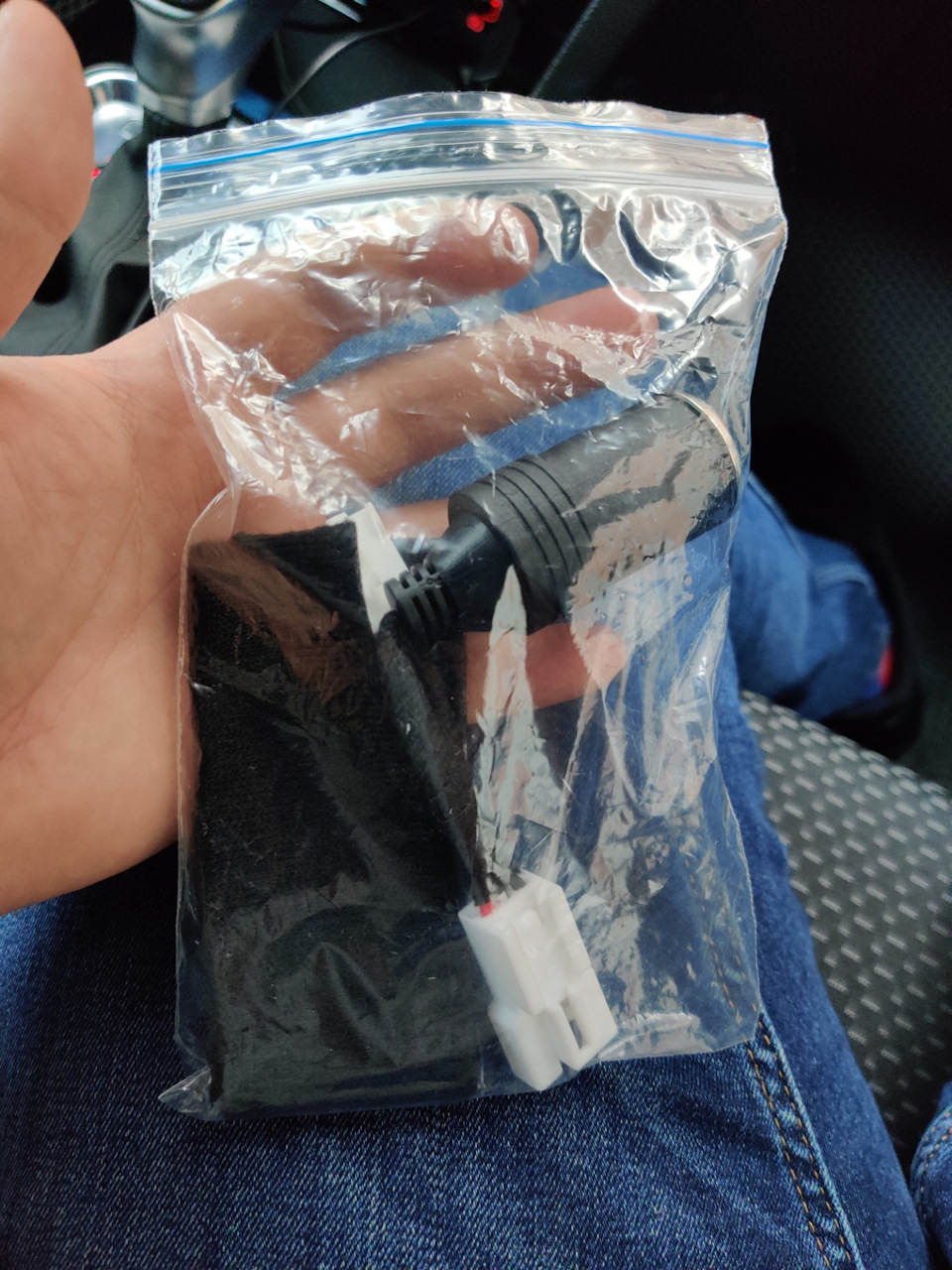 Подскажите как подключить к плафону — KIA Ceed (3G), 1,6 л, 2018 года ...