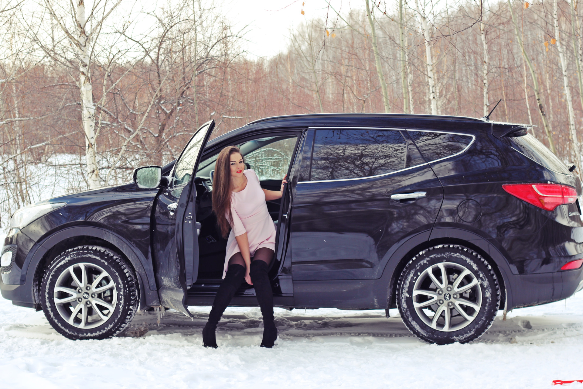 хендай санта девушка