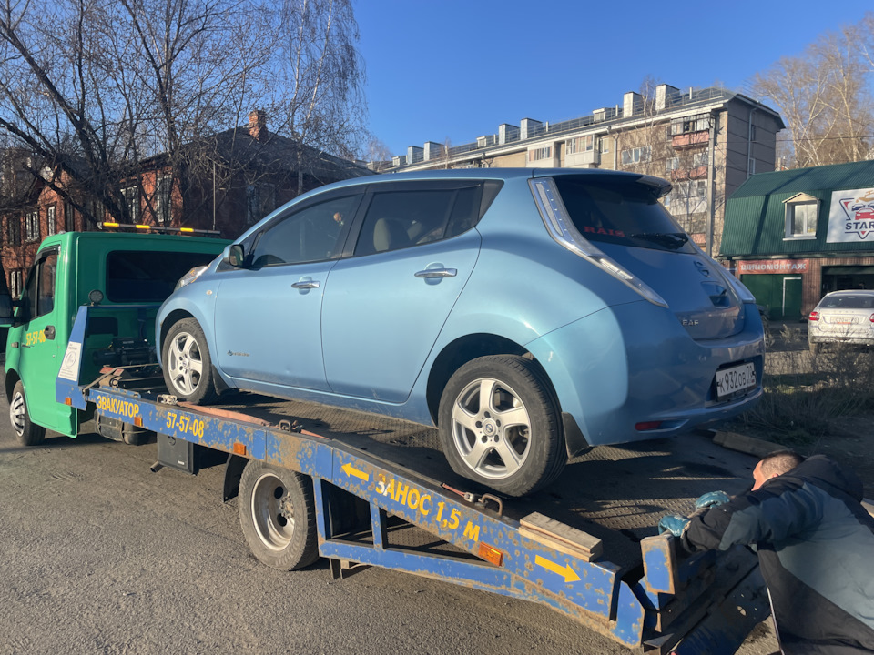 Фото в бортжурнале Nissan Leaf (1G)