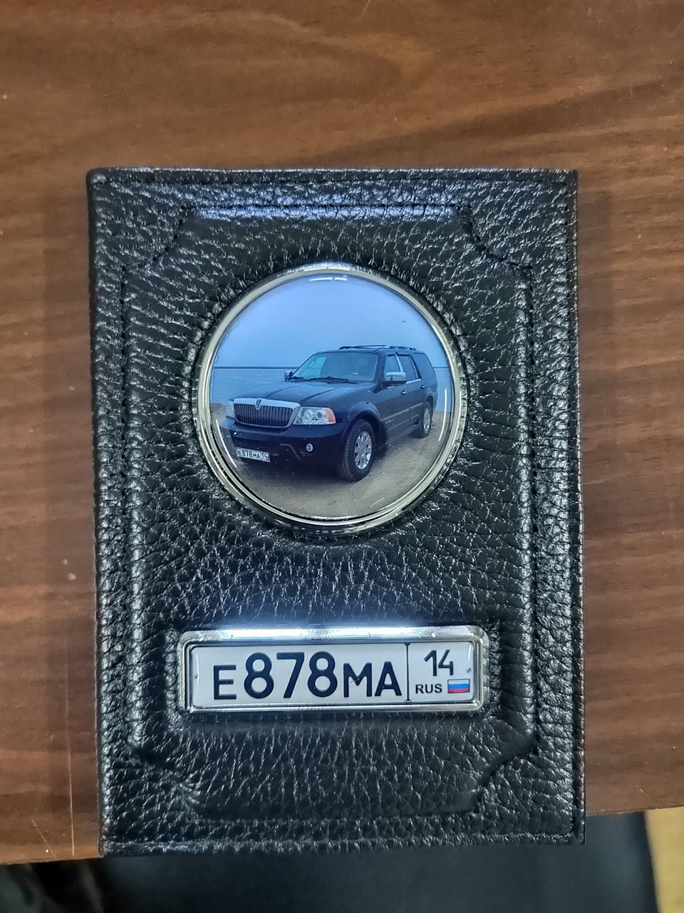 Подарок от родни — Lincoln Navigator (2G), 5,4 л, 2004 года | просто так |  DRIVE2