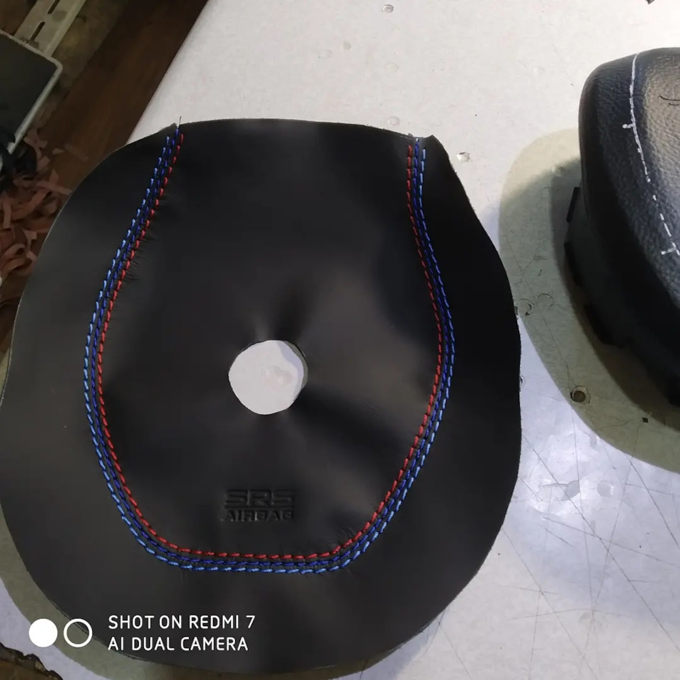 Перетяжка подушки руля БМВ — DRIVE2