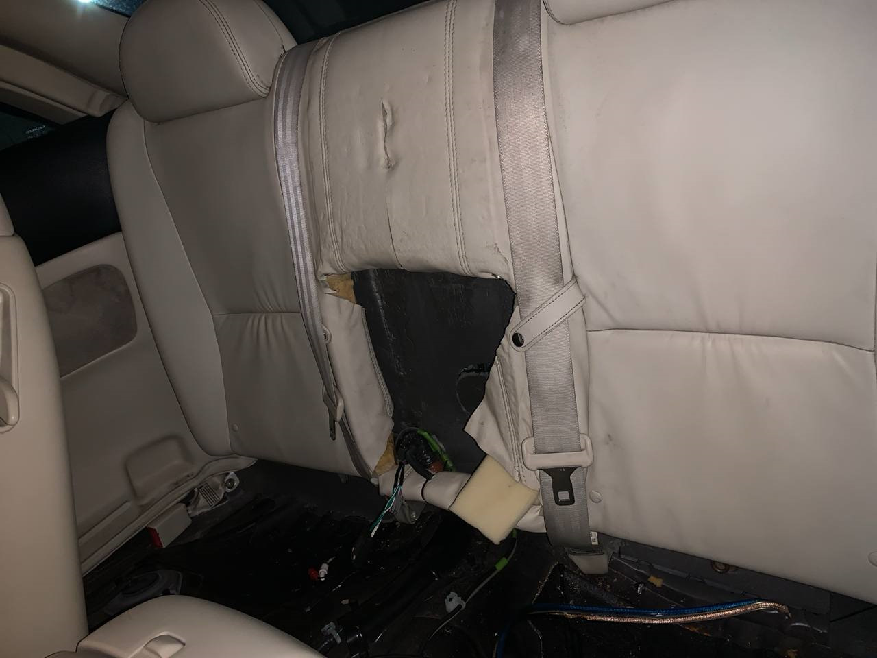 Деинсталляция сабвуфера, задний диван, подбор сабвуфера вместо родного ...