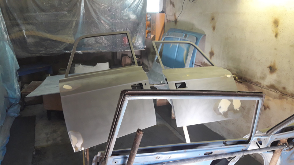 Москвич красится, тенге тратится! Диски, размер колес. Начинаю поиски ...