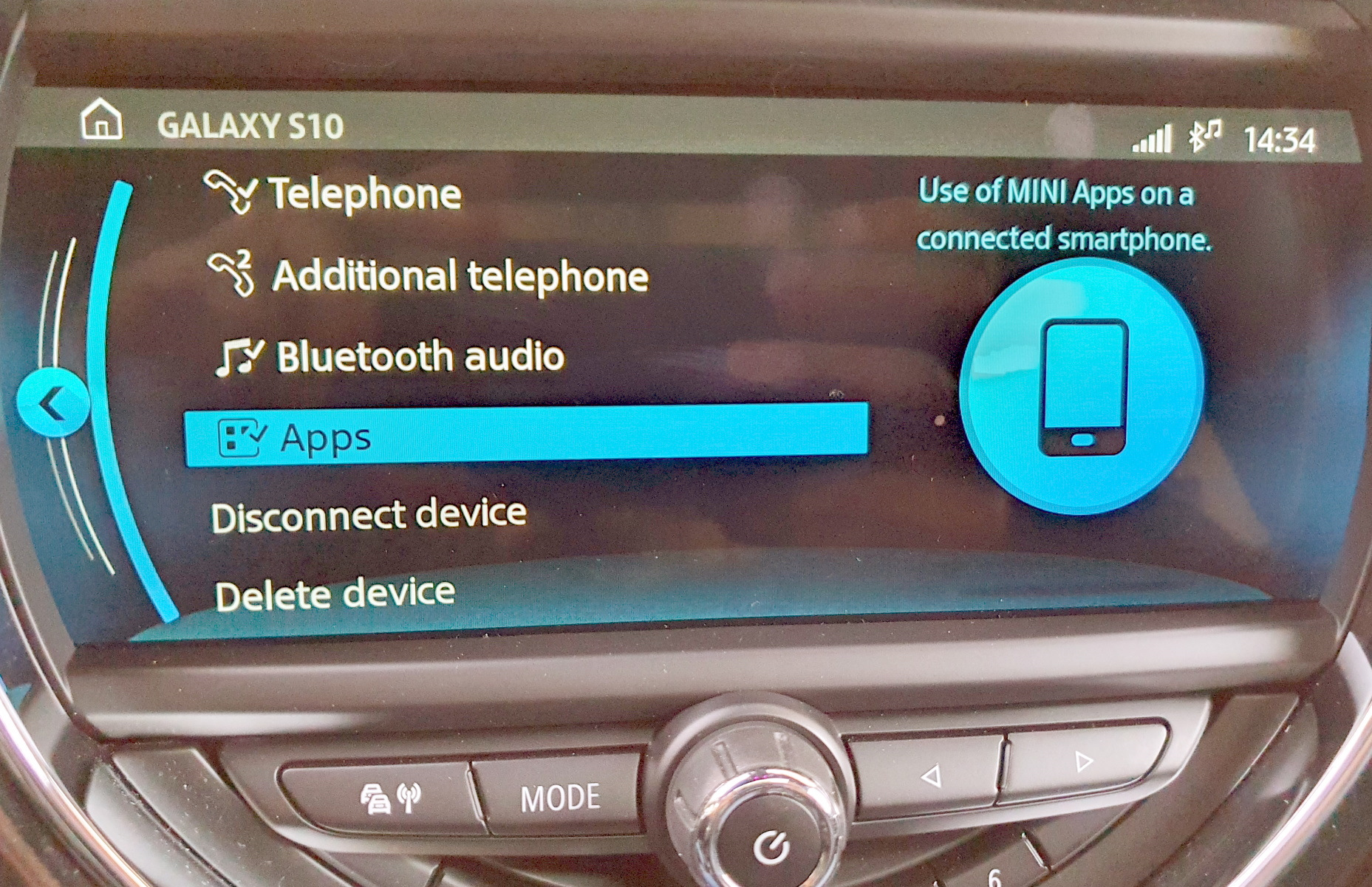Компьютер на колёсах Apple CarPlay и MINI Connected — MINI Clubman S