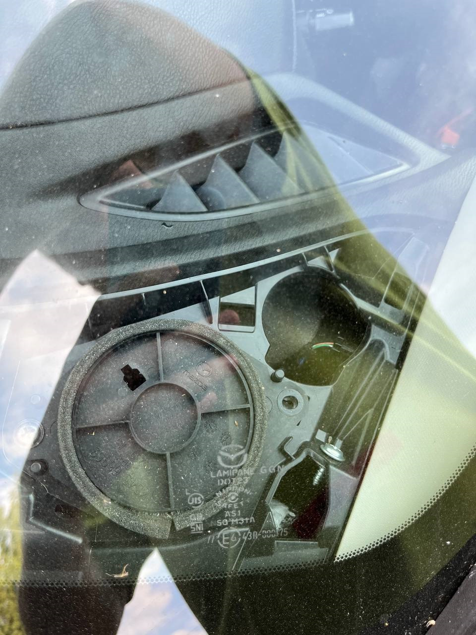 Установка высокочастотных динамиков (твитеров) — Mazda 6 (3G) GJ, 2 л ...