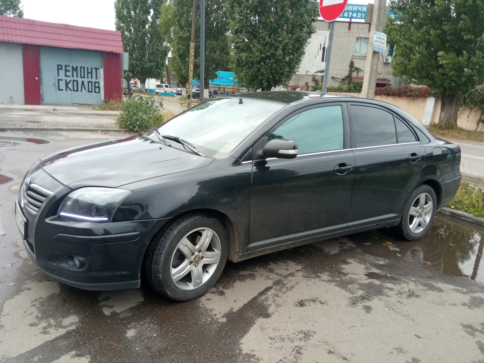 Жесткая тонировка Армата — Toyota Avensis II, 2 л, 2007 года ...