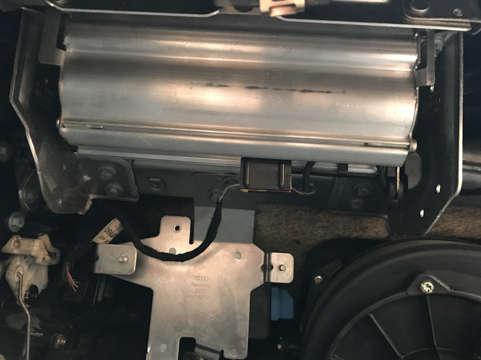 Подуха — Audi Allroad (C5)