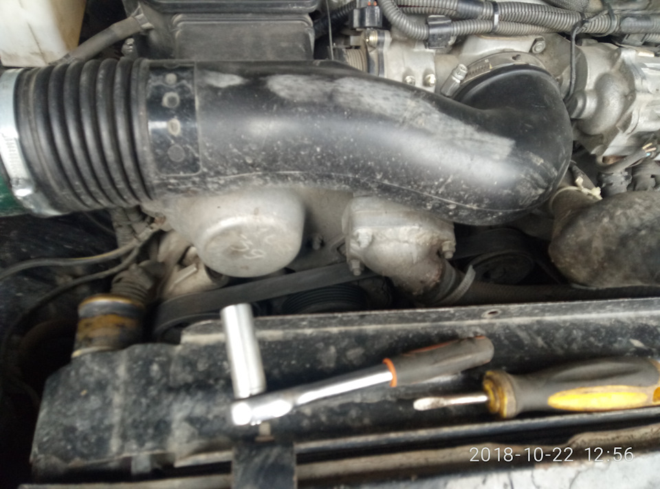 Акустическая полка под эстраду 25 см — LADA Приора универсал, 1,6 л ...