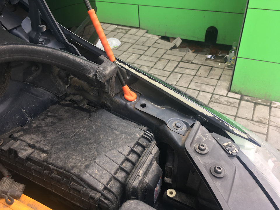 крыло левое — Volkswagen Golf Plus