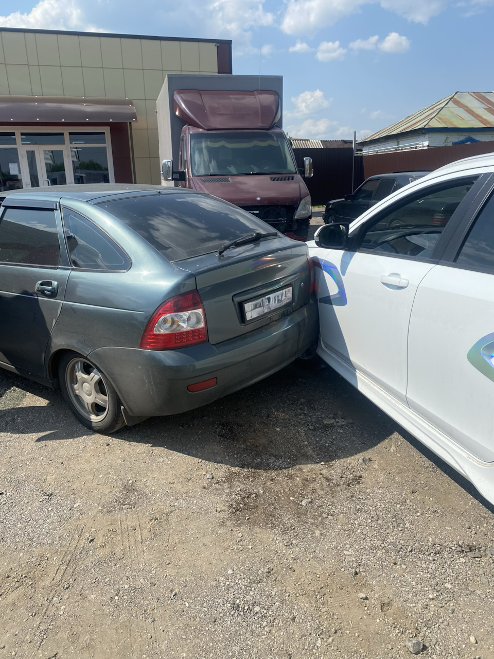 Не долго музыка играла…первое ДТП😢 — Lada Vesta SW, 1,6 л, 2019 года | ДТП  | DRIVE2