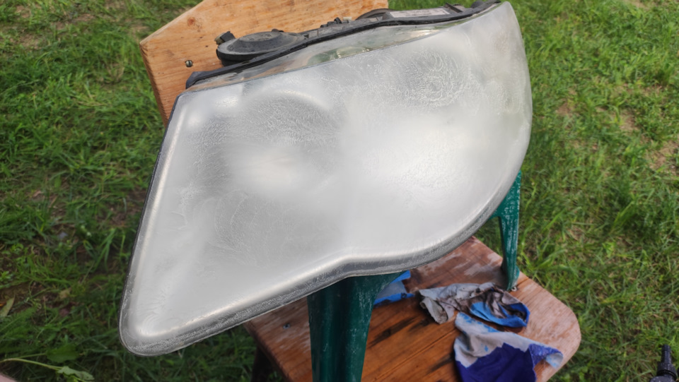 Полировка фар и покрытие лаком — Volkswagen Touareg (1G), 3 л, 2007 ...