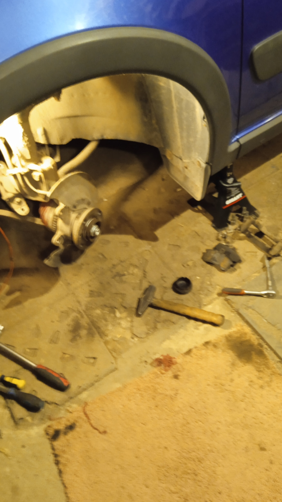 #81 Весеннее ТО и замена передних тормозных дисков — Lada Kalina Cross ...