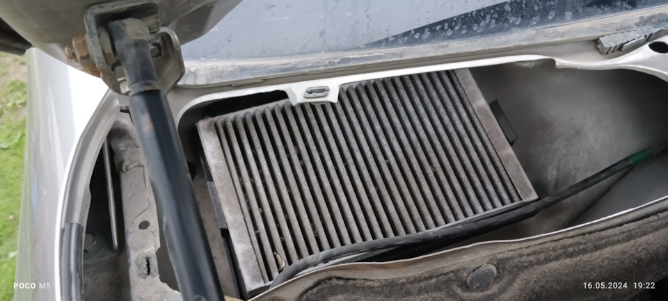 Салонный фильтр, старый — Lada Гранта Лифтбек (2G)