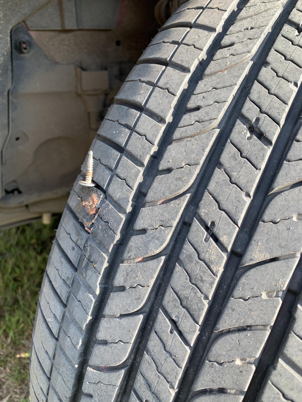 Прокол колеса! Шиномонтаж или своими руками? работа СПДШ. — Renault ...