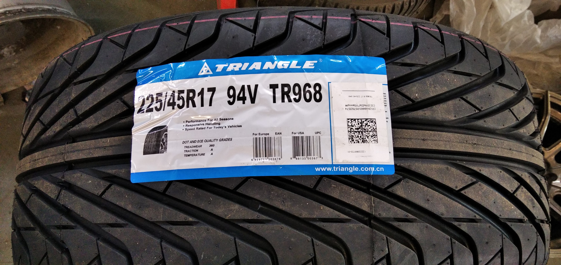 Triangle 225/45/R17 94V TR968 — Volkswagen Passat B5, 2,5 л, 2003 года ...