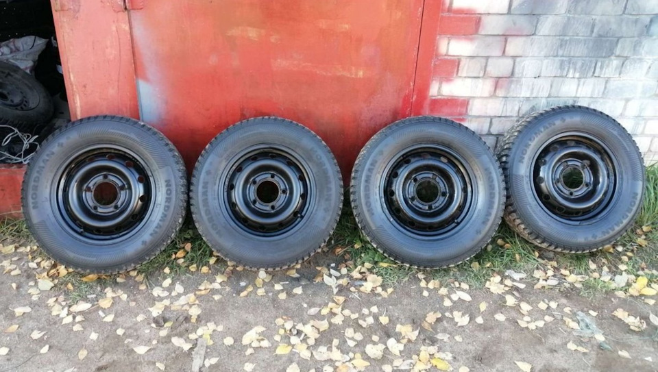 Колеса на зиму — Lada 4x4 3D, 1,6 л, 1990 года | расходники | DRIVE2