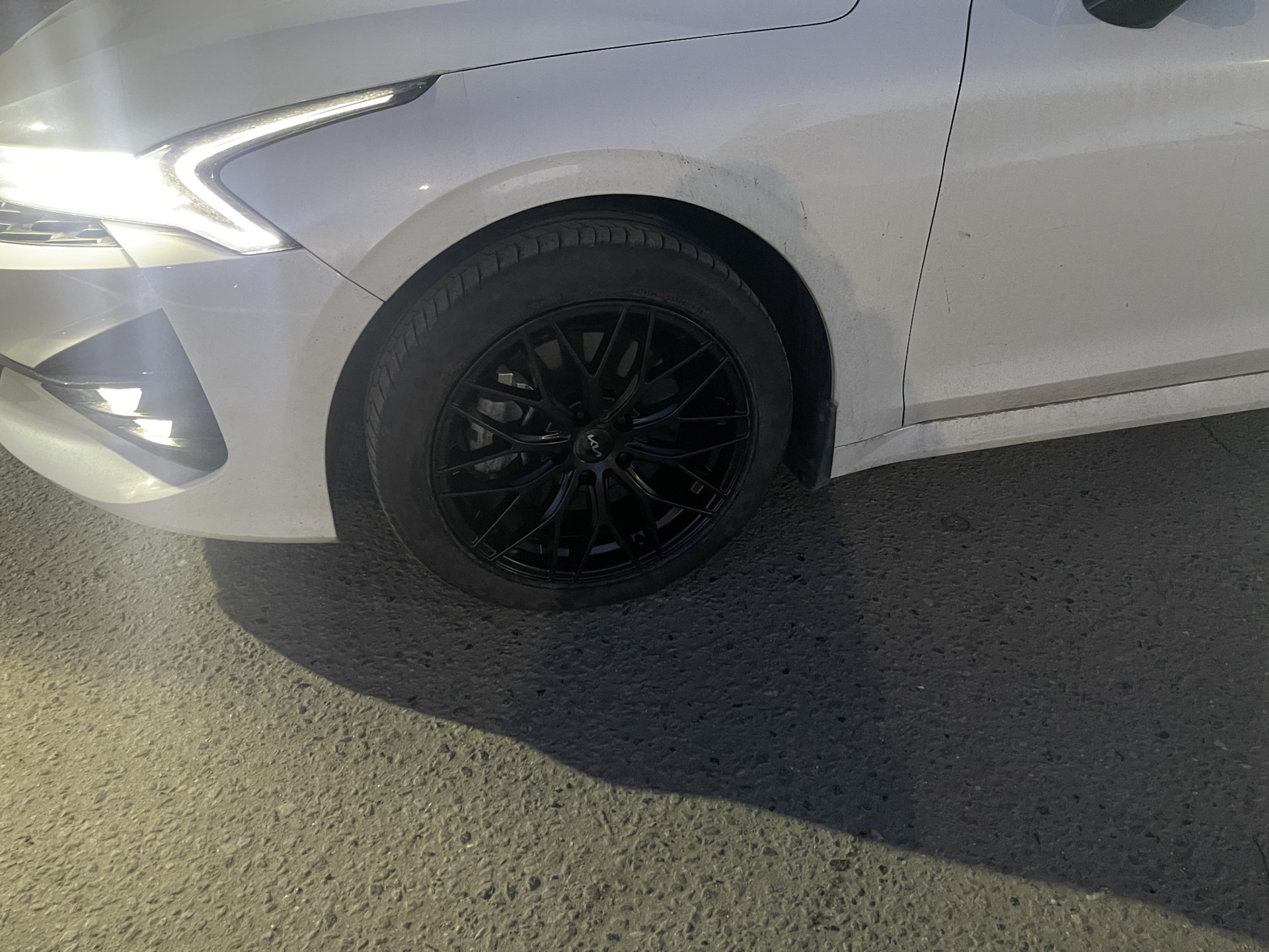 Новые диски — KIA K5 (3G), 2,5 л, 2022 года | шины | DRIVE2