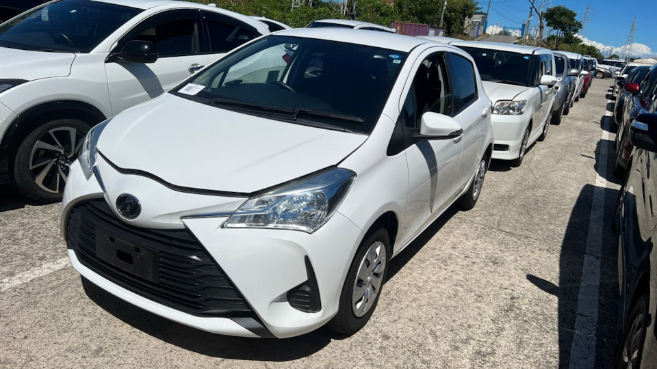 Toyota Vitz (130) 1.0 бензиновый 2019 | на DRIVE2