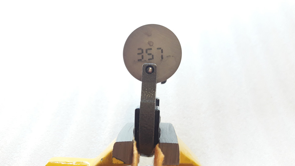 По микрометру: 3.58мм. — Lada Гранта Лифтбек (1G)