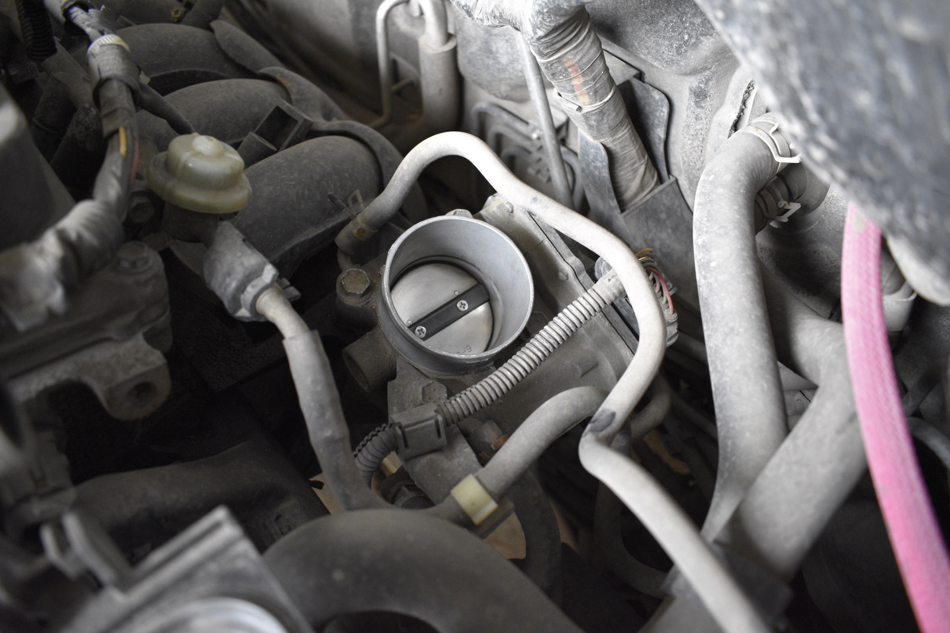 Замена прокладки дросселя. Уплотнительных колец форсунок. — Toyota ...