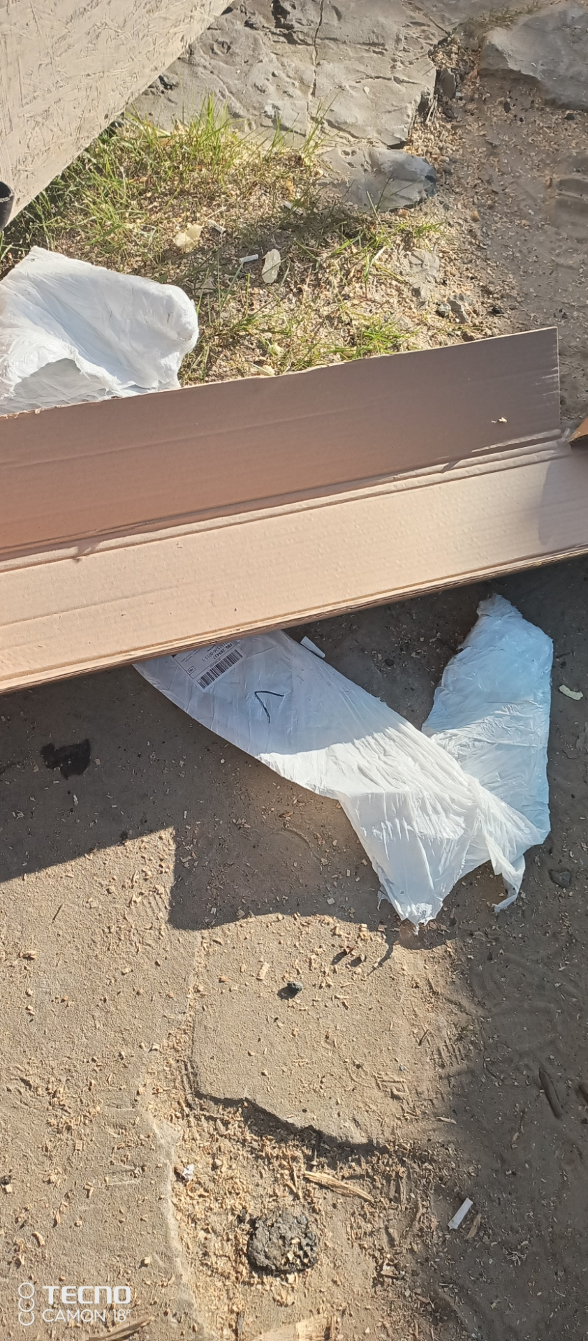 Мухабойка с озона — Toyota Avensis II, 2 л, 2004 года | своими руками ...