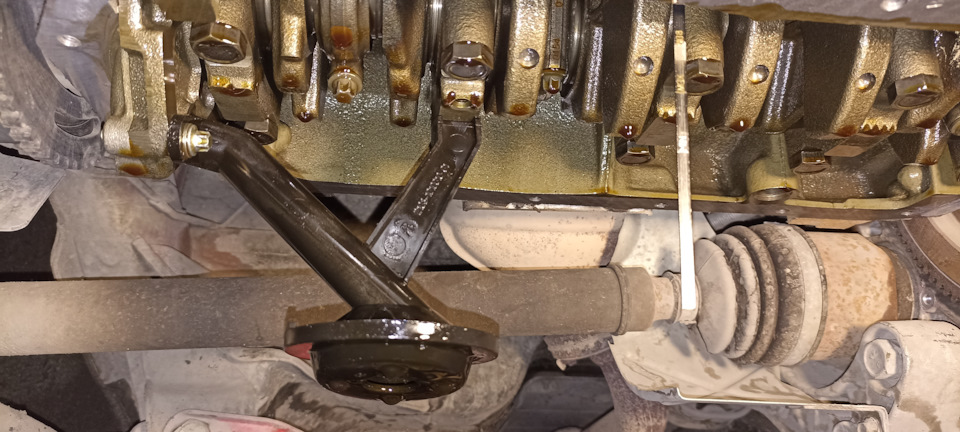 Замена кольца маслоприемника — Lada Гранта Лифтбек (2-е поколение), 1,6 ...