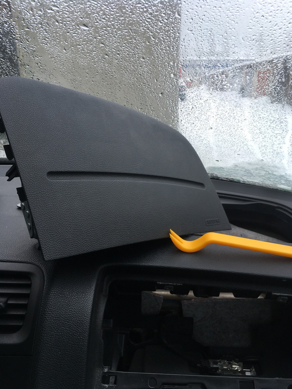 Тяга дворника, печка дует только в 4ом положении, стеклоподъёмник ...