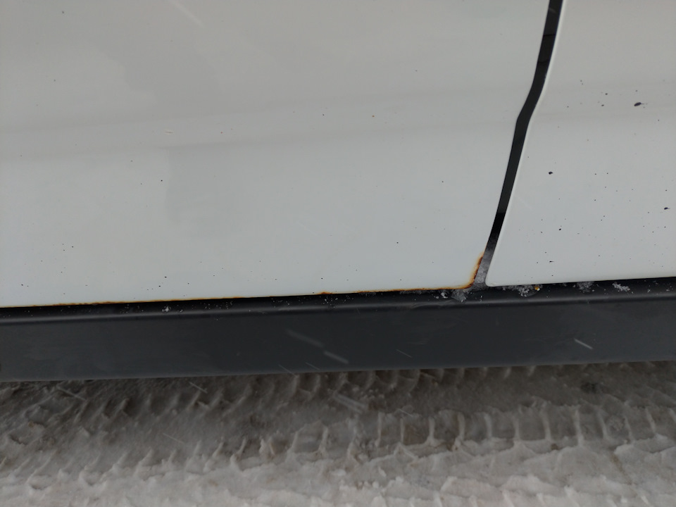 Коррозия дверей. — Lada Приора хэтчбек, 1,6 л, 2010 года | кузовной ...