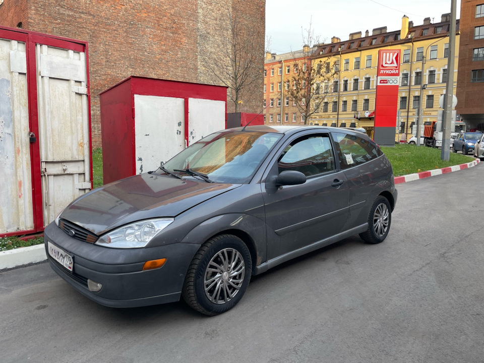 Отзыв автомобилей фото № 1. Покупка машины - Ford Focus Hatchback I, 2 л, 2001 года покупка машины DRIV