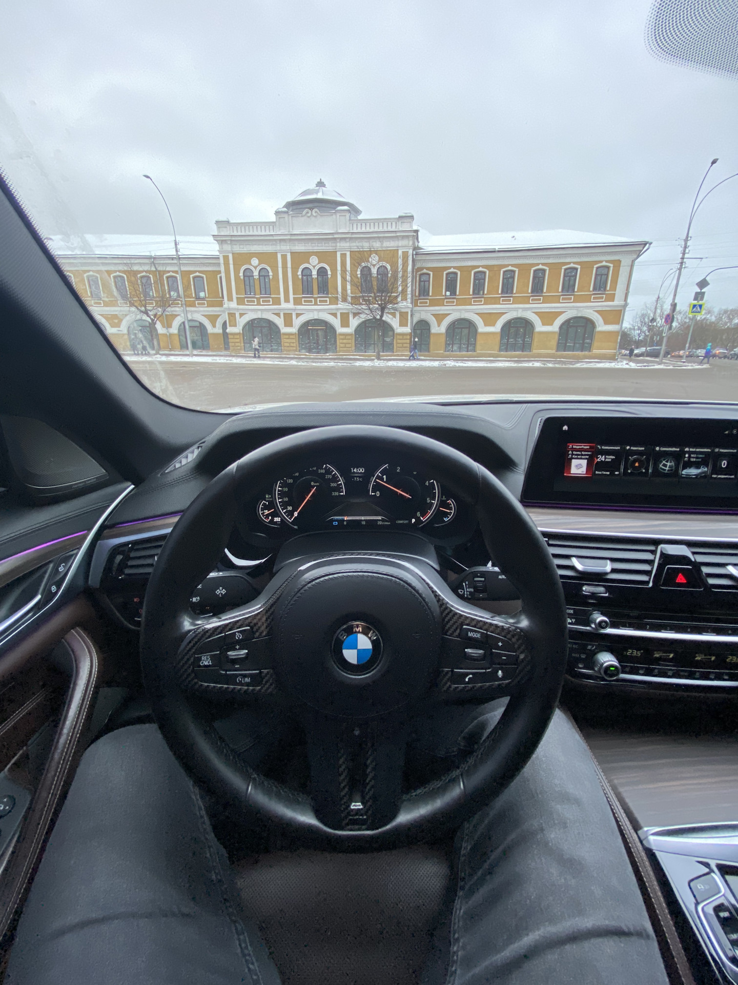 Карбоновая накладка на руль стиле бмв m5 F90 — BMW 5 series (G30), 3 л ...