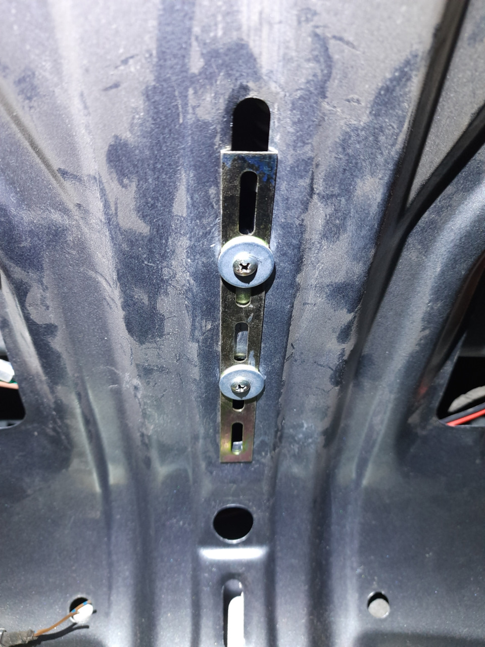 Активатор прикрутил таким образом — Audi 80 (B3)