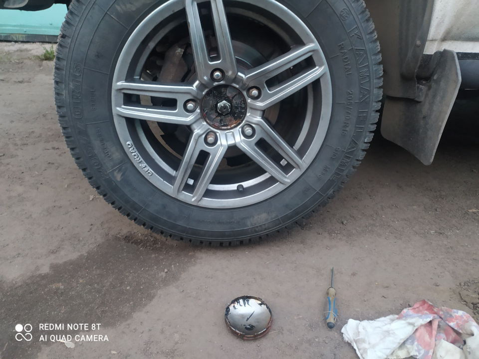 Регулировка ступичных подшипников и Пересвет кнопок. — Lada 4x4 3D, 1,7 ...