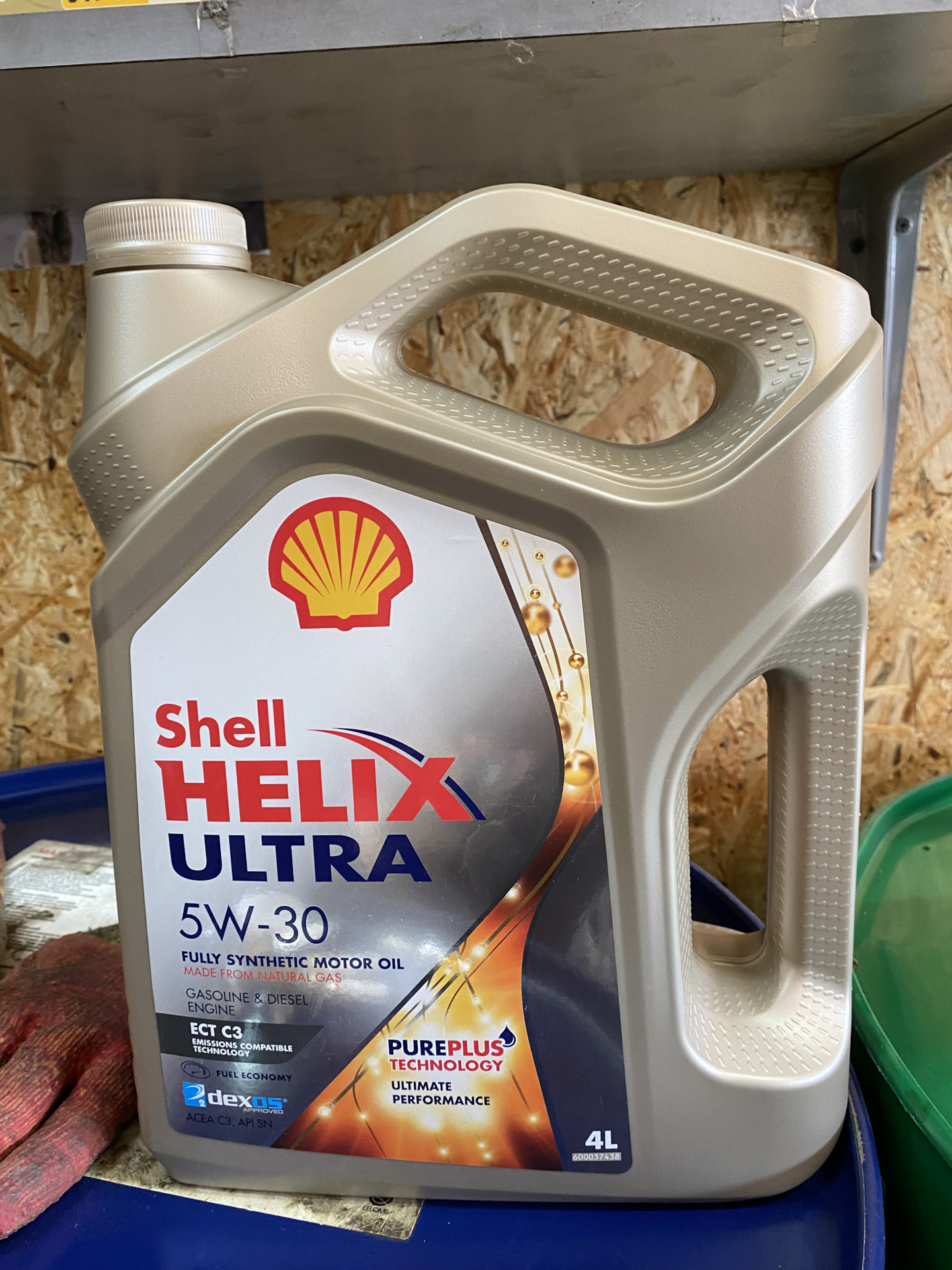 Масло шелл хеликс ест. Shell Helix Ultra ect c3. 550042847 Shell. Helix Ultra ect c3 5w-30.