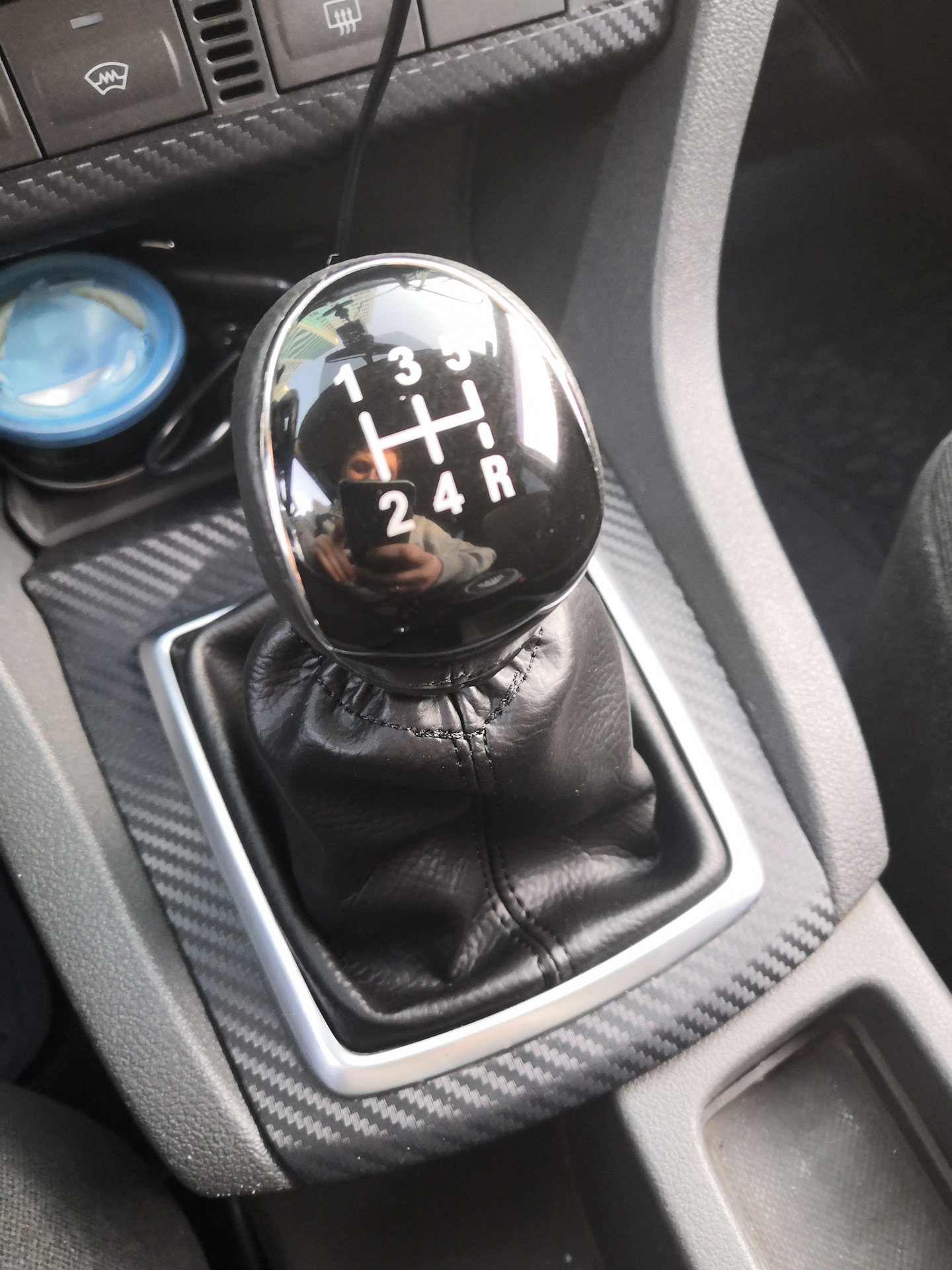 Ford focus 2004 ручка мкпп. ручка рычага переключения передач форд фокус 2. рычаг коробки передач механика фокус. ручка кпп форд фокус 2 дорестайл. форд фокус переключение передач.