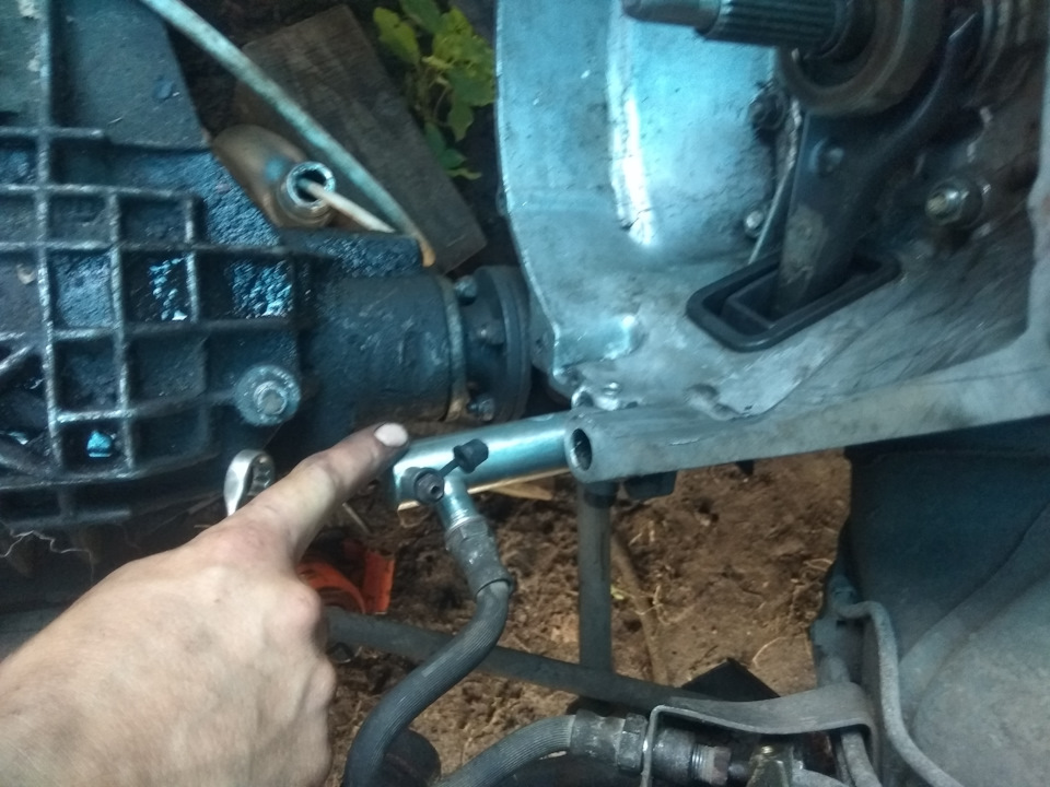 А он шатается — Lada 2120 Надежда