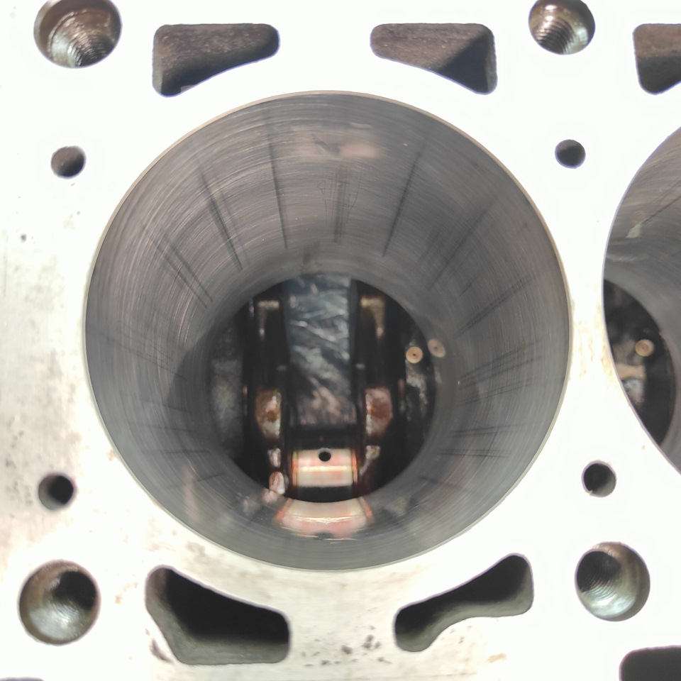 наборное маслосъемное 1 цилиндр без поршня — свежий хон — Lada 21083