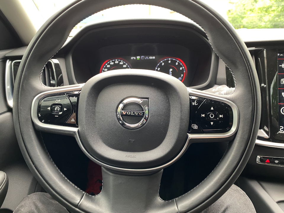 Volvo v90 cross country интерьер