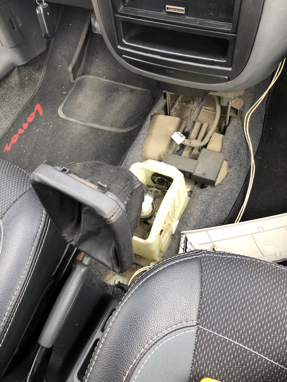 Помощь по направляйкам — KIA Rio (1G), 1,5 л, 2005 года | поломка | DRIVE2