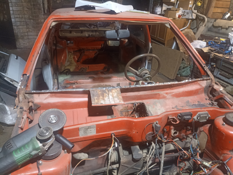 Замена лобовой рамки — Lada 2108, 1,3 л, 1988 года | кузовной ремонт ...