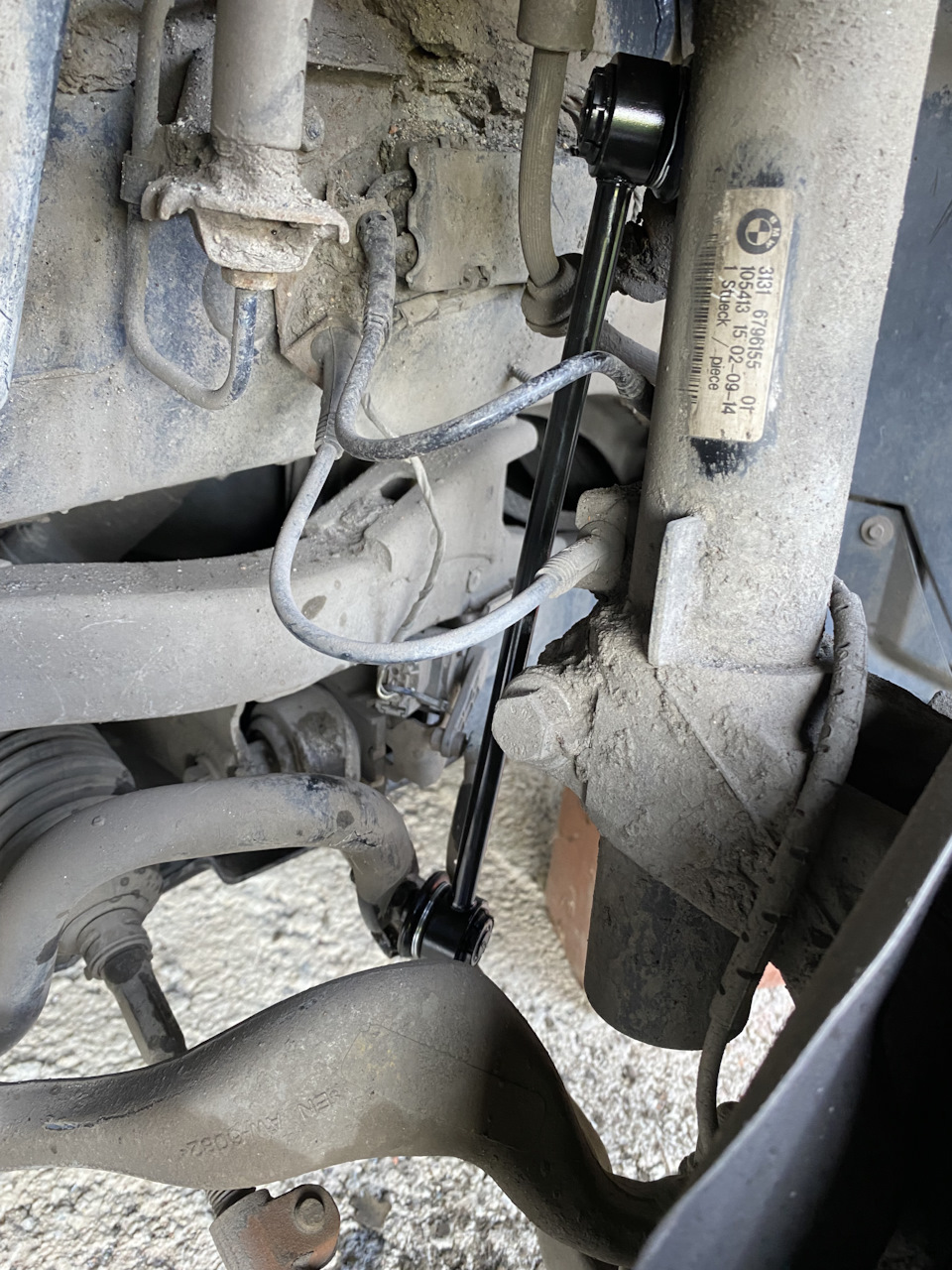 Стойки переднего стабилизатора заз шанс 1. Регулируемые стойки стабилизатора бмв е46. Установка стойки стабилизатора на бмв ф30. Стойка стабилизатора передняя x3 f25. Стойка стабилизатора передняя x3 f25.