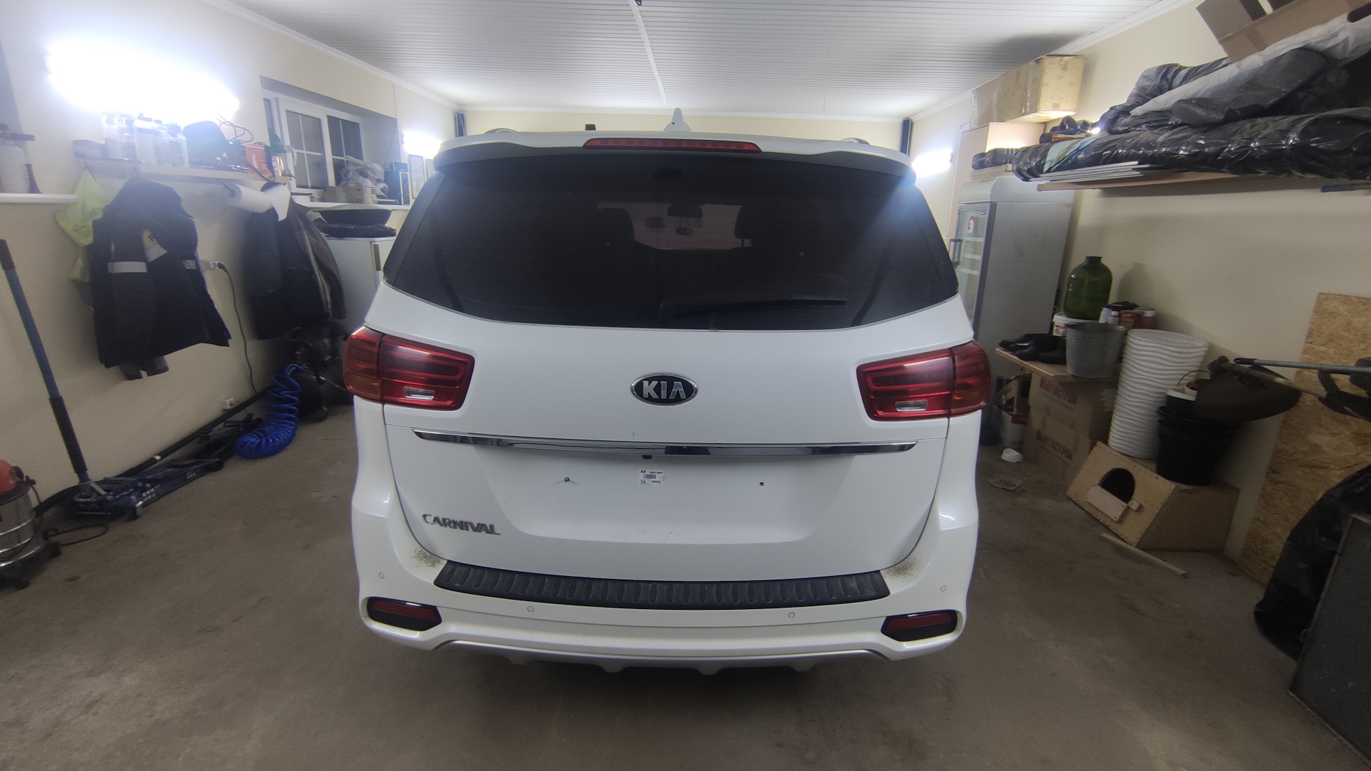 KIA Carnival (3G) 2.2 дизельный 2019 | Большой брат на DRIVE2