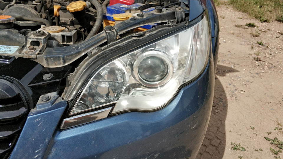 Покраска решетки радиатора и фары — Subaru Outback (BP), 2,5 л, 2006 ...