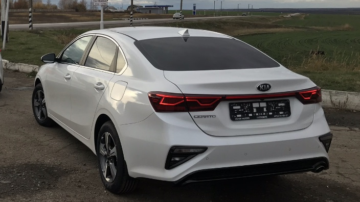 Kia Cerato 2020 белый металлик