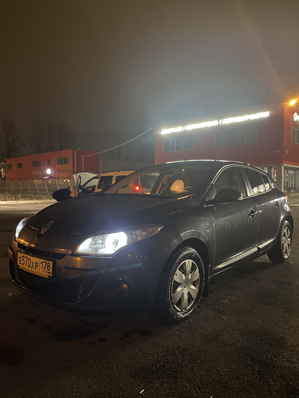 Фото в бортжурнале Renault Megane III