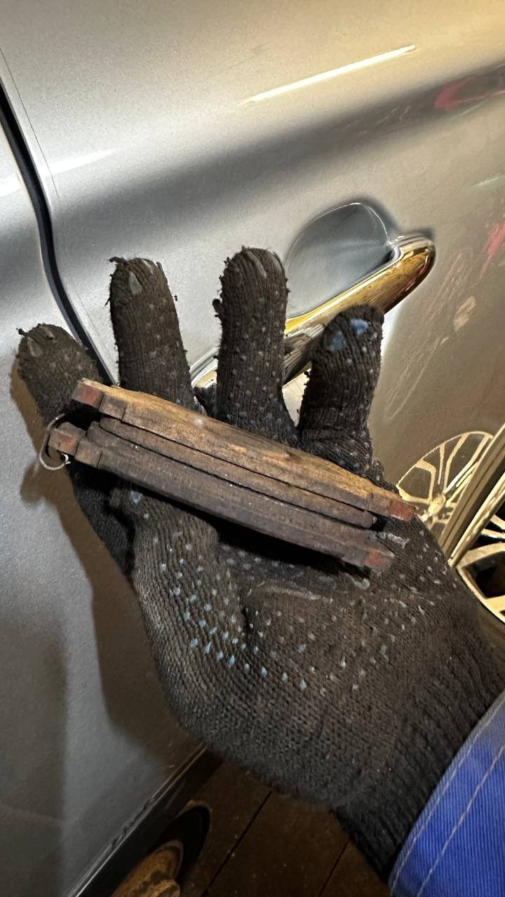 Замена задних колодок и видео как развести задние колодки с электронным ...